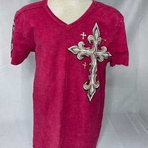 Men’s XL Raw State Tee. Red with cross and wings.